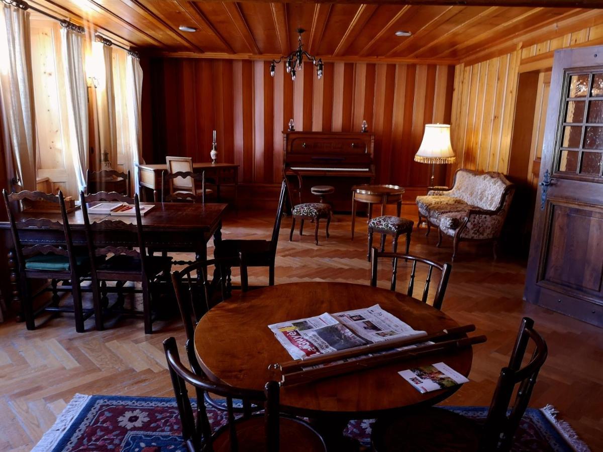 La Fleur De Lys Otel Gruyeres Dış mekan fotoğraf