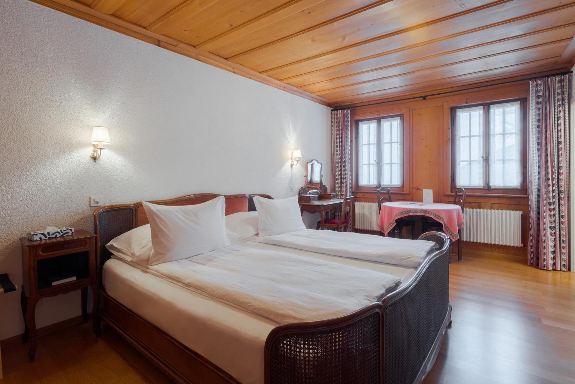 La Fleur De Lys Otel Gruyeres Dış mekan fotoğraf