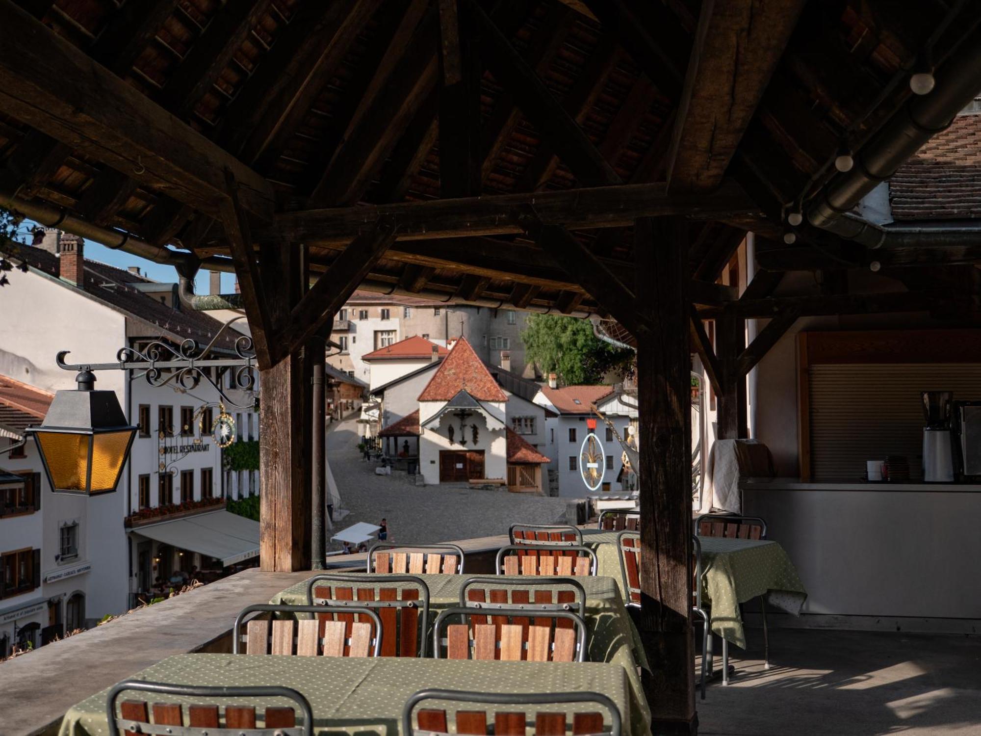 La Fleur De Lys Otel Gruyeres Dış mekan fotoğraf