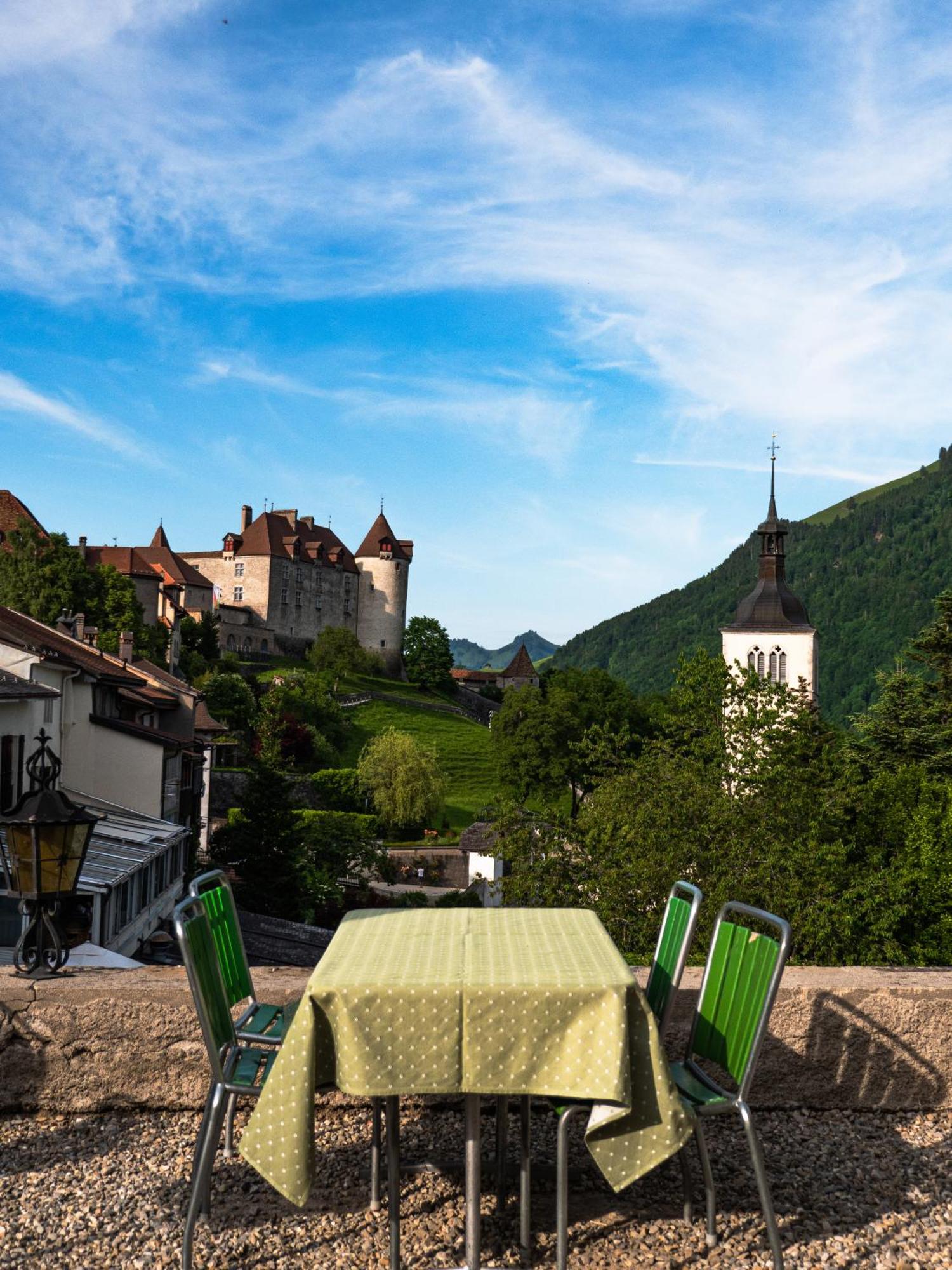 La Fleur De Lys Otel Gruyeres Dış mekan fotoğraf